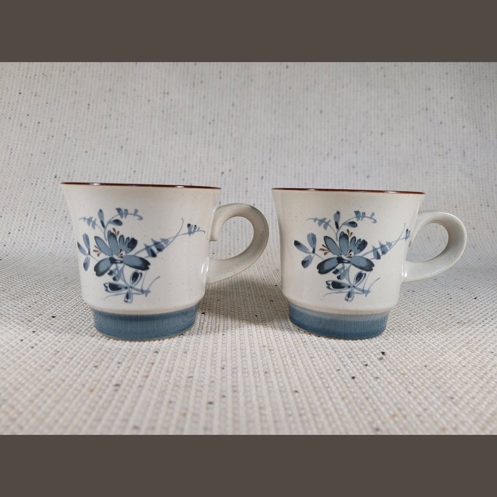 Noritake Stoneware Pleasure – Pair of Vintage Mugs